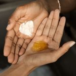 ترکیب شیر و عسل در اسکراب بدن اوریفلیم